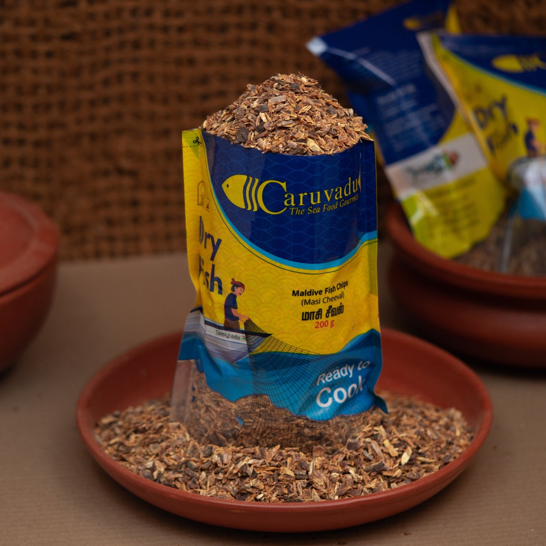 Maasi Karuvadu (Crushed Maldive Fish) – Dried fish flakes, dark brown commonly used in South Indian and Sri Lankan cooking.